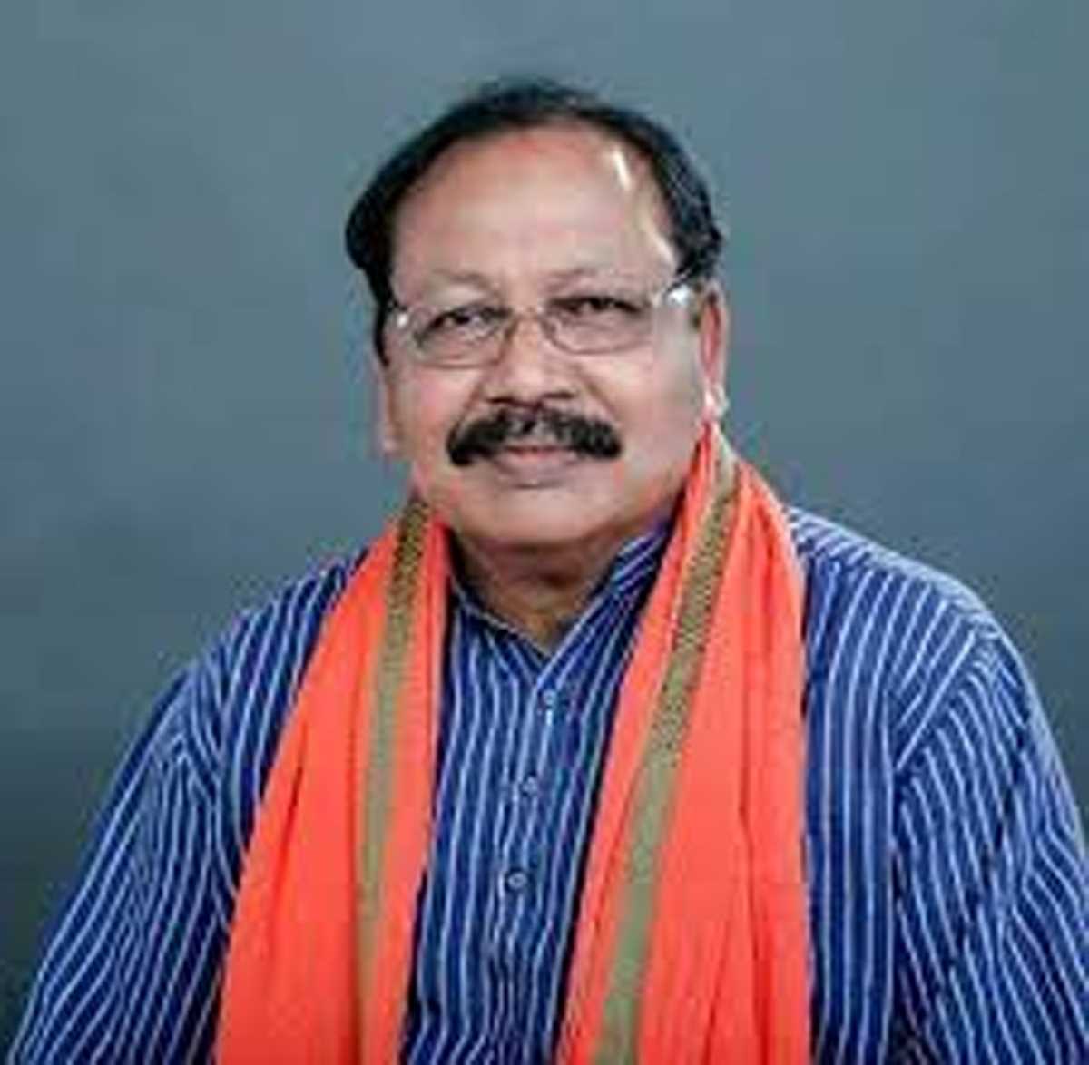 टिकट की आस में थे मोहन मंडावी, छलका दर्द टिकट की आस में थे मोहन मंडावी, छलका दर्द